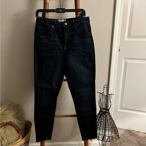 EVERLANE SKINNY ORGANIC COTTON STRETCH DARK BLUE WASH TAPERED JEANS